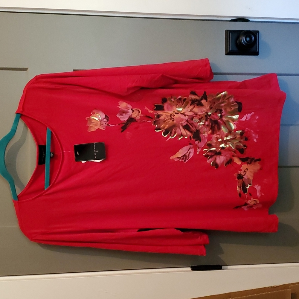 NEW PLUS size blouse size 1X. Tags attached